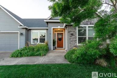 Main picture of 96 Almond Way