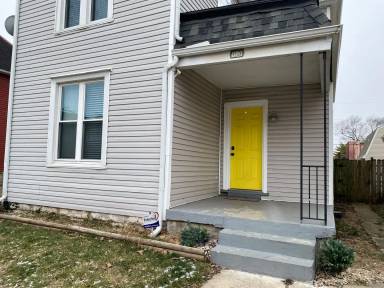 Main picture of 65 Dakota Ave