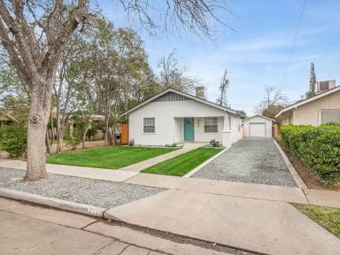 Main picture of 2020 N Adoline Ave