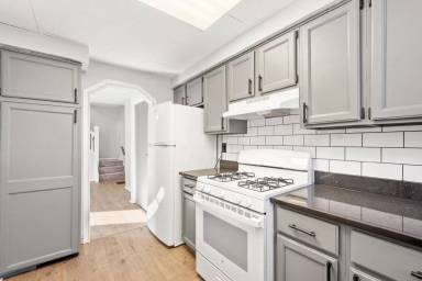 Main picture of 1715 Realty Ave