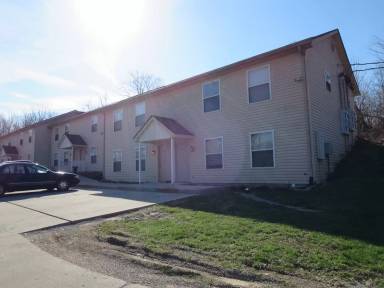 Main picture of 412 Hazel Lawn Dr