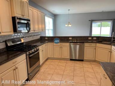 Main picture of 221 Heritage Pkwy