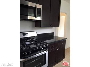 Main picture of 2801 1/2 S Normandie Ave