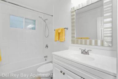 Main picture of 3455 Del Rey St