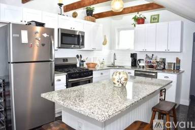 Main picture of 55 Cliff Ave