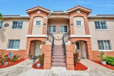 Main picture of 3504 Briar Bay Blvd