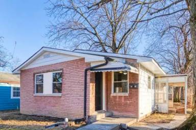 Main picture of 1367 W Pruitt St