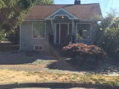 Main picture of 5518 8th Ave NE