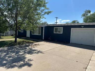 Main picture of 401 16th Avenue Ct