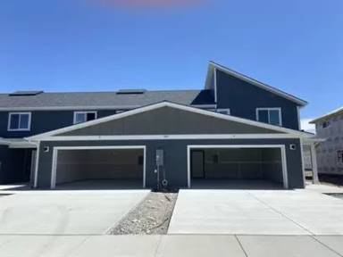 Main picture of 604 Halfpipe St