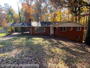 Main picture of 1807 Oakhurst Dr