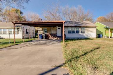 Main picture of 6703 E Queen St
