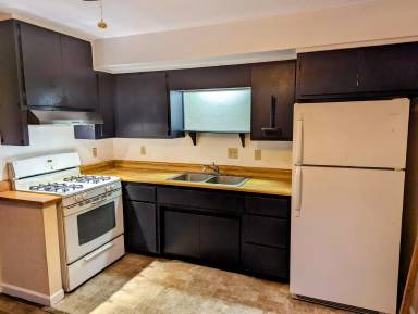 Main picture of 323 2nd St