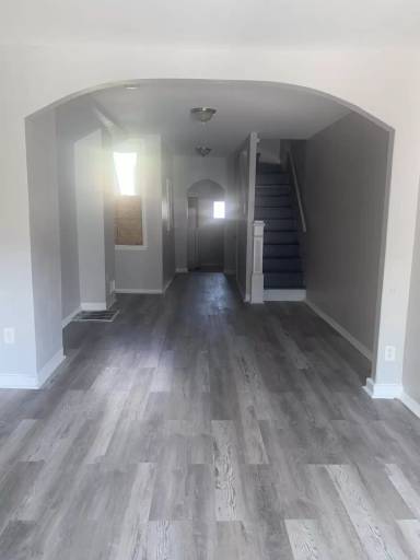 Main picture of 604 N Montford Ave