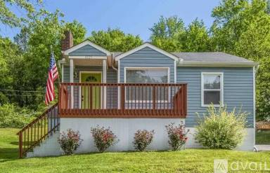 Main picture of 4321 Strawberry Plains Pike