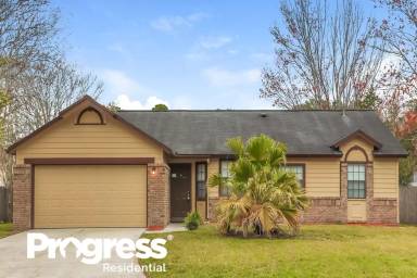 Main picture of 3270 Deerfield Pointe Dr