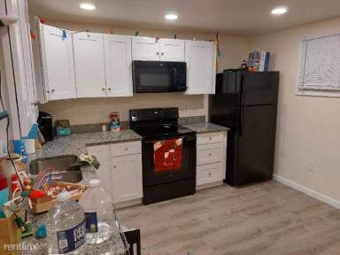 Main picture of 34565 Main St