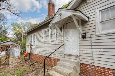 Main picture of 1405 Lexington Ave