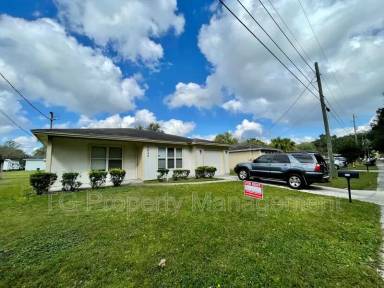 Main picture of 7646 Bronson Ln