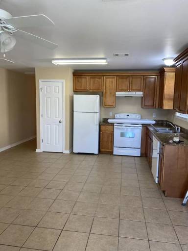 Main picture of 8013 Santa Fe Ave