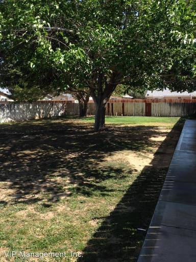 Main picture of 21375 Bear Valley Rd