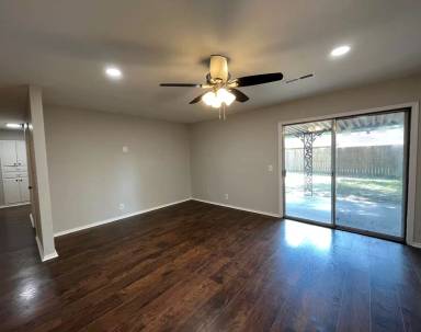 Main picture of 6306 S 116th East Ave