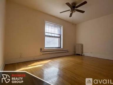 Main picture of 2884-2888 N Clark St Apartments