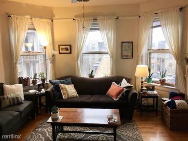 Main picture of 1505 N Hoyne Ave