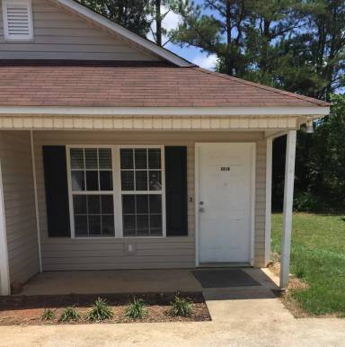 Main picture of 247A Lawrence St