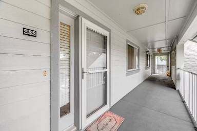 Main picture of 575 Shadow Wood Ln