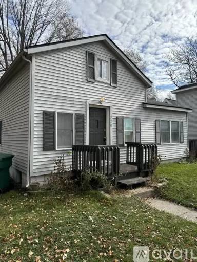 Main picture of 220 N East St