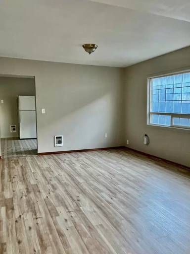 Main picture of 855 Myrtle Ave