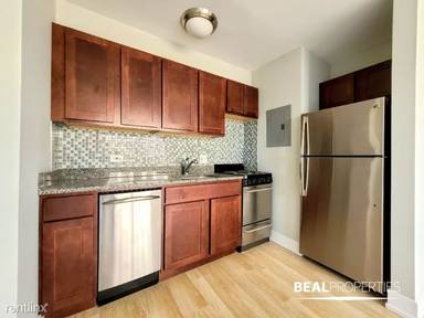 Main picture of Wellington Place Apartments