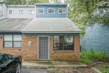 Main picture of 2100 Continental Ave