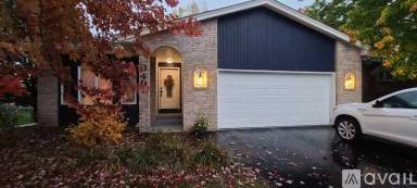 Main picture of 949 Jefferson Ln