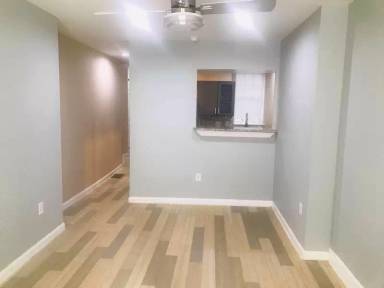 Main picture of 1220 Market St