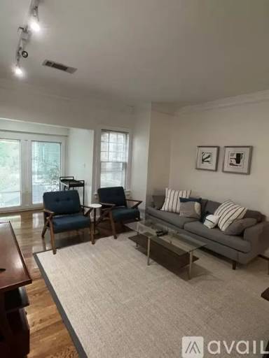 Main picture of 864 Charles Allen Dr NE