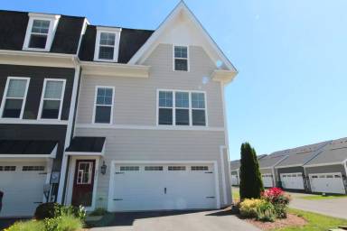 Main picture of 3271 Charleston Blvd