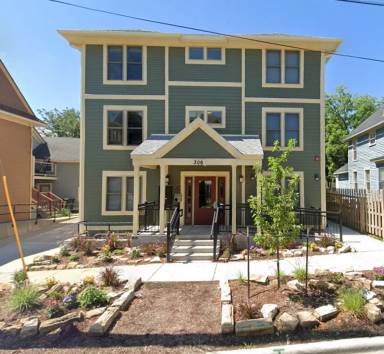 Main picture of 306 N Blair St