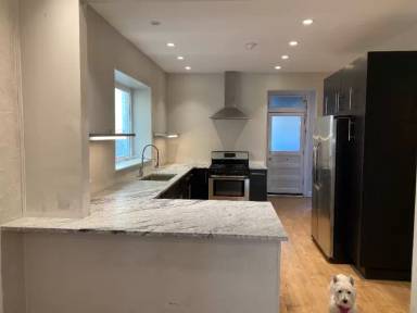 Main picture of 5019 N Ridgeway Ave