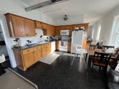 Main picture of 407 Elm Ave