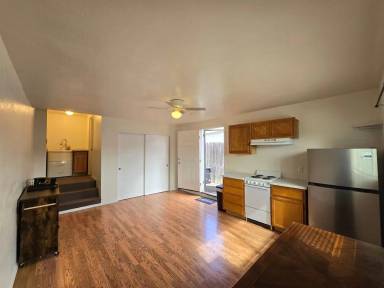 Main picture of 562 Jefferson Ave