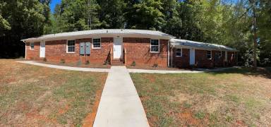 Main picture of 402 Rice St