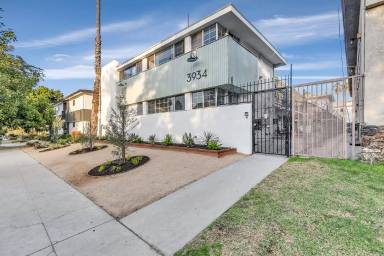 Main picture of 3934 Gibraltar Ave