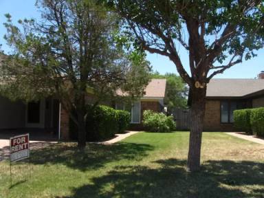 Main picture of 1313 80th St
