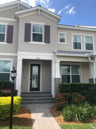Main picture of 11910 Seabrook Ave
