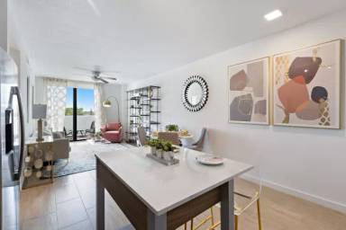 Main picture of Twenty2 West