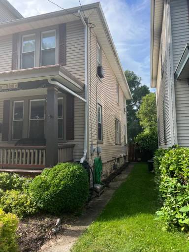 Main picture of 68 W Willow St