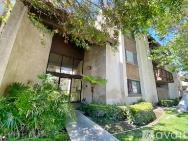 Main picture of 1203 E San Antonio Dr