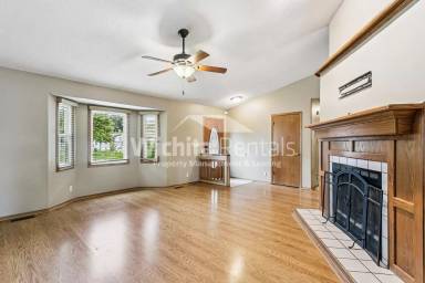 Main picture of 10008 W 20th St N